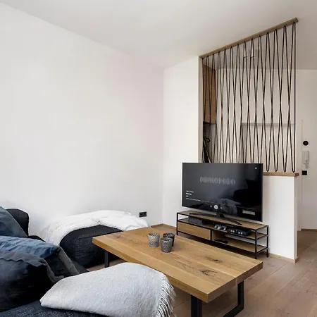 1919 Apartment