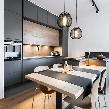 Apartment 1919