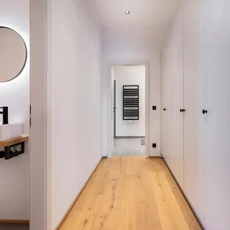 1919 Apartment